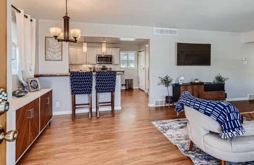 Twin Lakes Casa | Twin Lakes Landing | Pool Table | Central Location