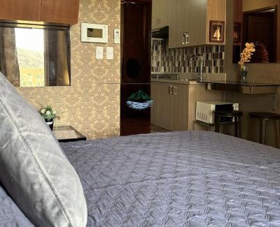 Laurel Apartamento | Twin Lakes Tagaytay - Le Prin