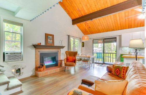 Rathdrum Apartamento | Twin Lakes Village Condo on 3rd Fairway!