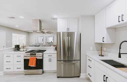 Ocean Springs Casa | Twin Oaks - close to beach & downtown Ocean Springs!