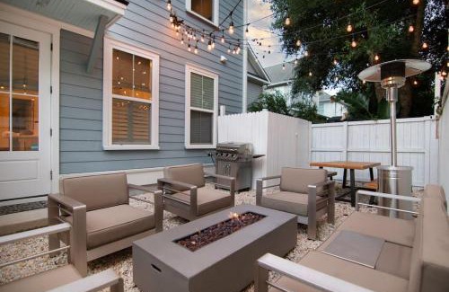 Mount Pleasant Casa | Twin Palms Beach Old Village 5-Min to Dwntwn