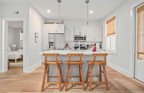Mount Pleasant Casa | Twin Palms Beach Old Village 5-Min to Dwntwn