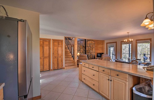 Ellijay Cabina | ‘Twin Pines Hill House’ - Fire Pit & Mountain View