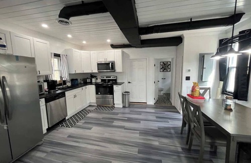 Northville Casa | Twin Pines Lake Resort 1
