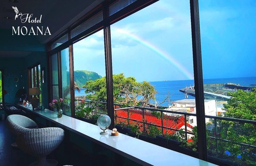Oshima Hotel | Twin queen size bed with private bathroom / Oshima-cho Tokyo