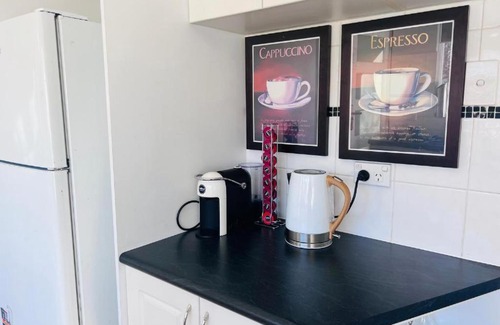 Karabar Casa | Twin Room -2single beds in share house in Queanbeyan & Canberra