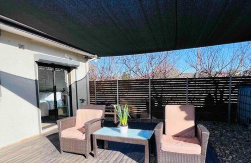 Karabar Casa | Twin Room -2single beds in share house in Queanbeyan & Canberra
