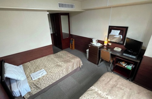 Fuji Hotel | Twin room nonsmoking Room only plan 1 minute b / Fuji Shizuoka