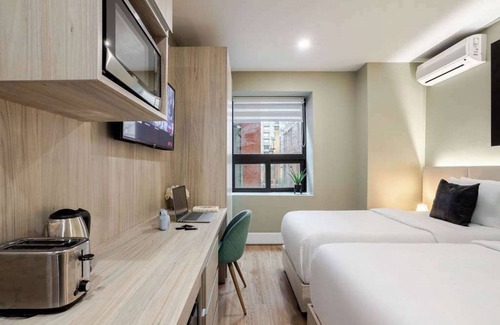 Gay Village Hotel | Twin Vibe – Heart of Montreal
