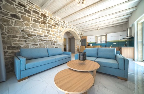 Zerviana Villa | Twin Villas with private pools overlooking Falasarna beach Alkinoos & Nausika