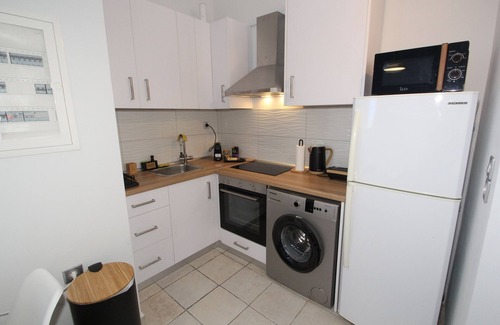Agia Marina Apartamento | Twins House by Frangki