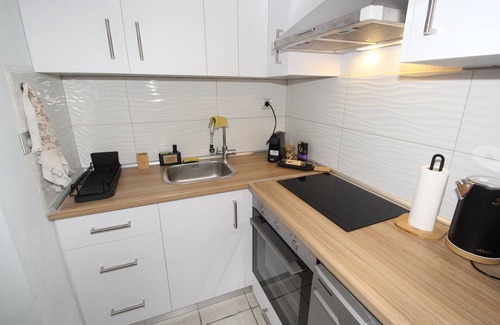 Agia Marina Apartamento | Twins House by Frangki