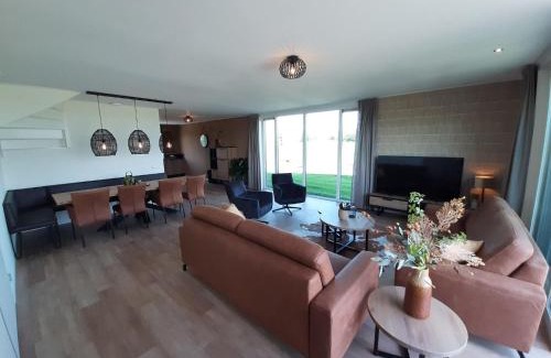 Leons Casa | Two adjacent luxury villas in Friesland