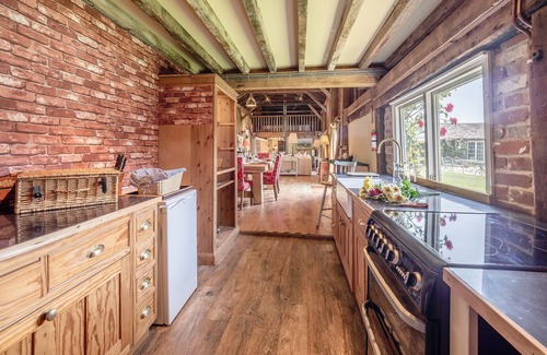 Ipswich Casa | Dos propiedades contiguas que se pueden reservar juntas para hasta diez personas.