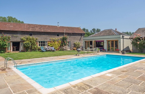 Ipswich Casa | Dos propiedades contiguas que se pueden reservar juntas para hasta diez personas.
