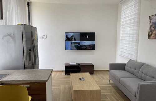 Oyarifa Apartamento | Two apartment condos a 25sqm rooftop space & 300sqm garden for any kind of event