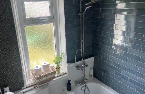 Huddersfield Casa | Two bed Bungalow