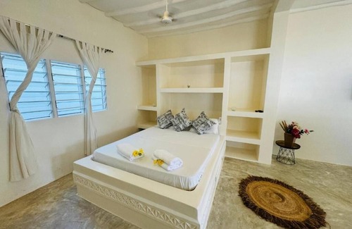 Watamu Cama Y Desayuno | Two bed rooms ensuite with bathroom #1