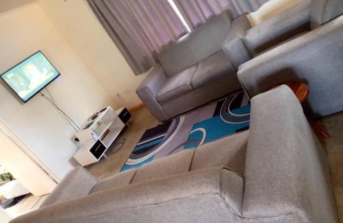 Bulawayo Casa | Two Bed Two Bath Cottage