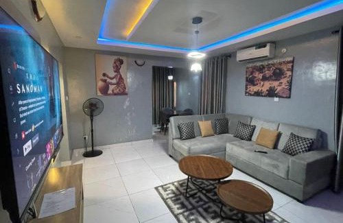 Ibadan Apartamento | TWO BEDROOM AMWALLODE MODERN LUXURY APARTMENT Ibadan