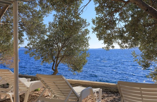 Okrug Donji Apartamento | Apartamento para dos personas en la playa Okrug Donji, Ciovo (A-6859-d)