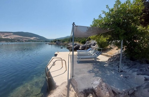 Putnikovic Apartamento | Apartamento para dos personas en la playa Zuronja, Peljesac (A-13202-a)