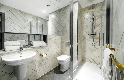 Hope Street Apartamento | Two Bedroom Apartment 207 (Sleeps 7)