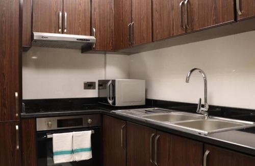Abu Dhabi Apartamento | Two Bedroom Apartment Near by House of Golden Tea