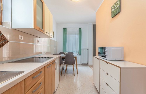 Spadici Apartamento | APP Silvana / Two-Bedroom Apartment Antonela I