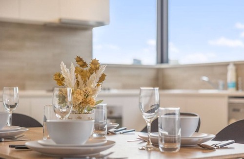 Homebush Apartamento | Two bedroom apartment with Parking