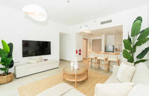 Abu Dhabi Apartamento | Two Bedroom Apartment by Otolo Homes with Free Yas Theme Park Tickets