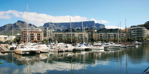 Victoria and Alfred Waterfront Apartamento | Two Bedroom Apartment - fully furnished and design