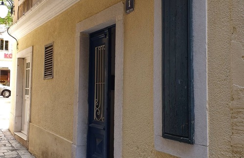 Grad Apartamento | Apartamento para dos personas con aire acondicionado Sibenik (A-24466-a)