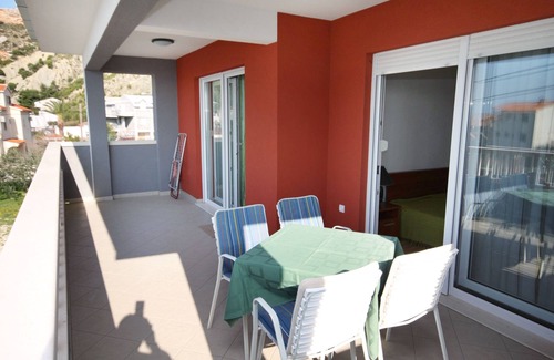 Duce Apartamento | Apartamento para dos personas con terraza y vista al mar Duce, Omis (A-5261-b)