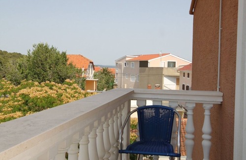 Kukljica Apartamento | Apartamento para dos personas con balcón y vista al mar Kukljica, Ugljan (A-8253-b)