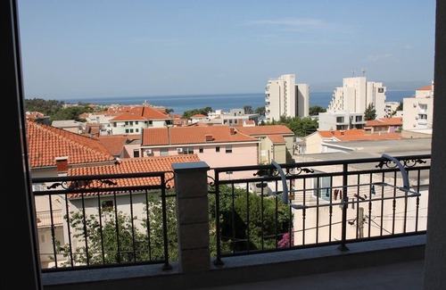 Gorinka Apartamento | Apartamento para dos personas con balcón y vista al mar Makarska (A-21911-e)
