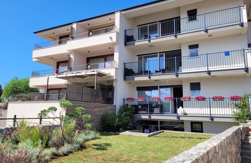 Porat Apartamento | Apartamento para dos personas con terraza y vista al mar Porat, Krk (A-19349-b)