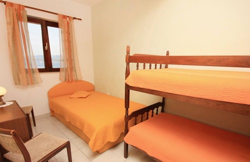 Nerezise Apartamento | Two bedroom apartment with terrace and sea view Bahía Vela Farska, Brac (A-2897-a)