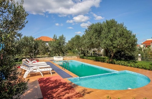 Nevidane Apartamento | Apartamento para dos personas con terraza y vista al mar Nevidane, Pasman (A-18054-a)