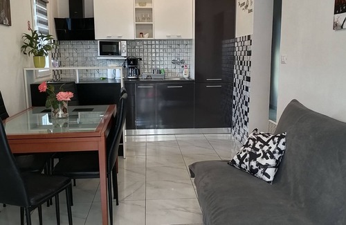 Razanj Apartamento | Apartamento para dos personas con una terraza Razanj, Rogoznica (A-12133-a)
