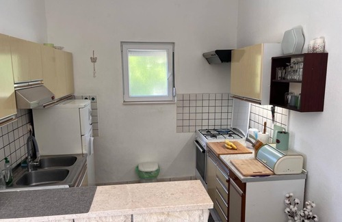 Splitska Apartamento | Apartamento para dos personas con terraza y vista al mar Splitska, Brac (A-23366-a)