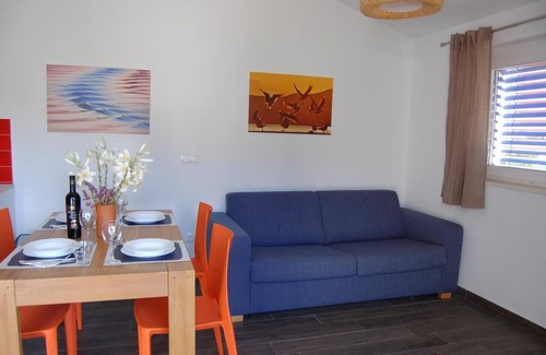 Verunic Apartamento | Two bedroom apartment with terrace and sea view Verunic, Dugi otok (A-15209-a)