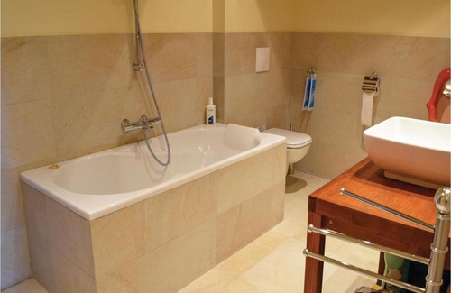 Ocquerre Apartamento | Two-Bedroom Apartment in Ocquerre