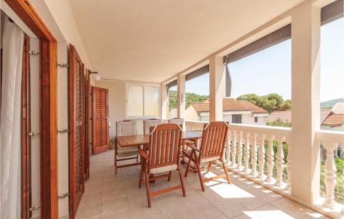 Pirovac Apartamento | Two-Bedroom Apartment In Pirovac