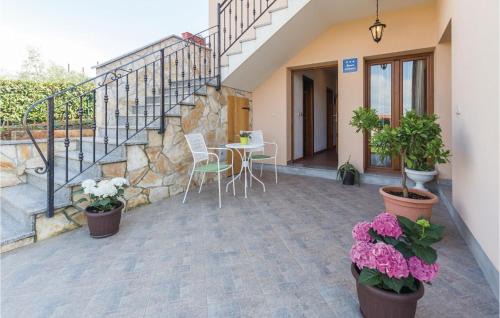 Zbandaj Apartamento | Two-Bedroom Apartment In Radmani
