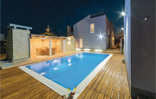 Verunic Apartamento | Two-Bedroom Apartment In Verunic