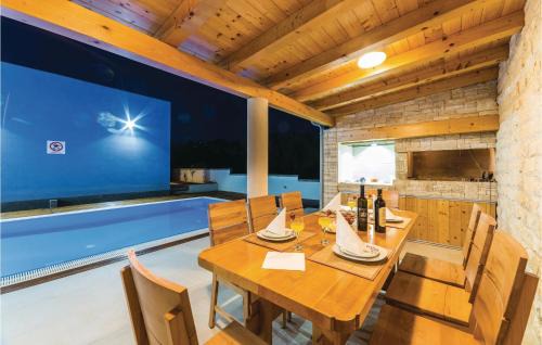 Verunic Apartamento | Two-Bedroom Apartment In Verunic