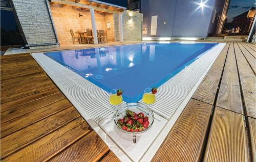 Verunic Apartamento | Two-Bedroom Apartment In Verunic