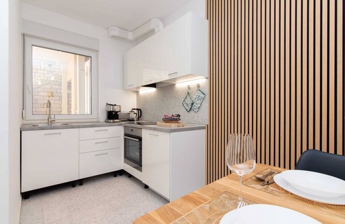 Portoroz Apartamento | Two Bedroom Apartment with terrace Rose Garden