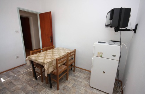 Grebastica Apartamento | Apartamento para dos personas con terraza y vista al mar Grebastica, Sibenik (A-6103-b)